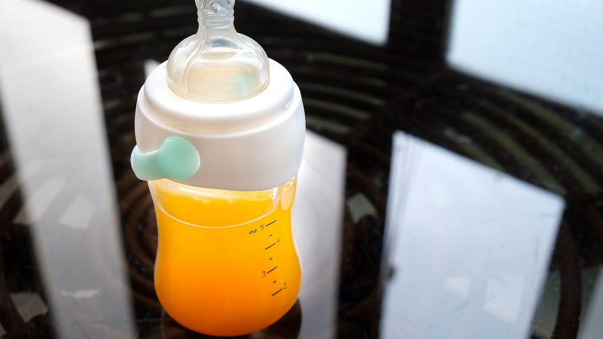 Diversification Alimentaire Les Jus De Fruits Pour Bebe Parents Fr Diversification Alimentaire Les Jus De Fruits Pour Bebe Parents Fr