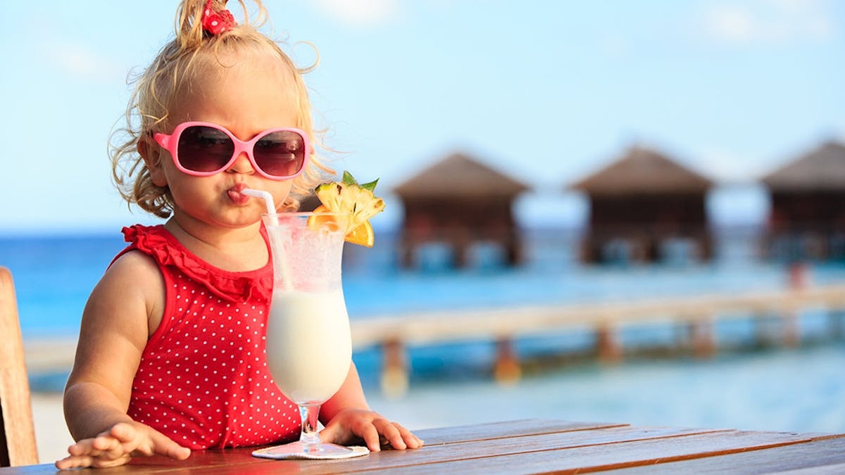 Quelles Lunettes De Soleil Pour Bebe Parents Fr Quelles Lunettes De Soleil Pour Bebe Parents Fr