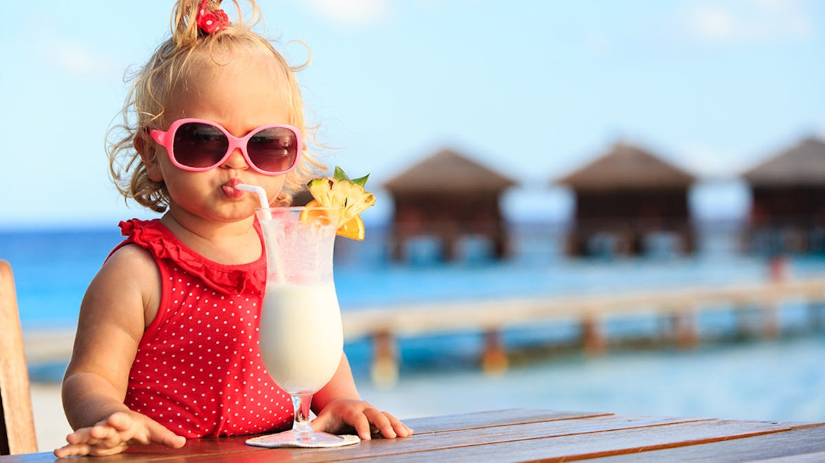 Comment choisir les lunettes de soleil de votre bébé ? - News 