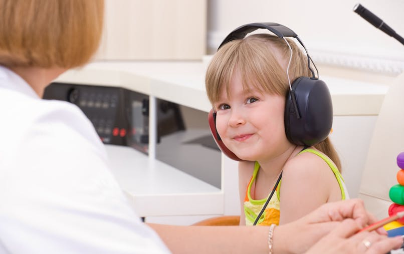 Bebe Depister Et Soigner Les Troubles Auditifs Parents Fr Bebe Depister Et Soigner Les Troubles Auditifs Parents Fr