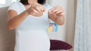 Grossesse : même une faible consommation tabagique réduit le poids de naissance