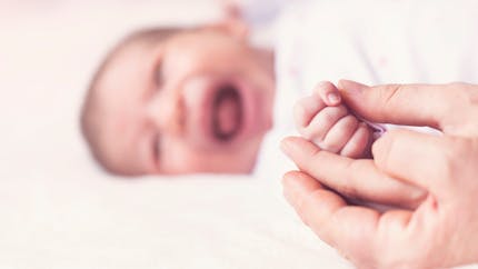 Comment calmer les pleurs de Bébé ?