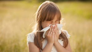 Enfant allergique en vacances : a-t-il besoin d’une trousse d’urgence ? 
