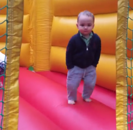 Voici L Enfant Le Plus Swag Du Monde Et Il Est Tres Mignon Video Parents Fr