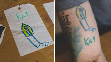 Un papa se fait tatouer les dessins de son enfant (PHOTOS)