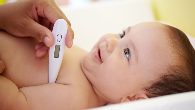 Prendre La Temperature De Bebe Le Guide Parents Fr Prendre La Temperature De Bebe Le Guide Parents Fr