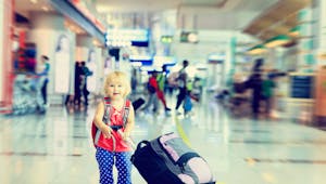 Voiture, avion, train... Comment voyager avec bébé ?