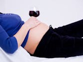 Alcool : boire enceinte modifie le visage du futur bébé