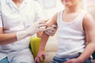 Vaccination : l'obligation doit-elle être maintenue  ?