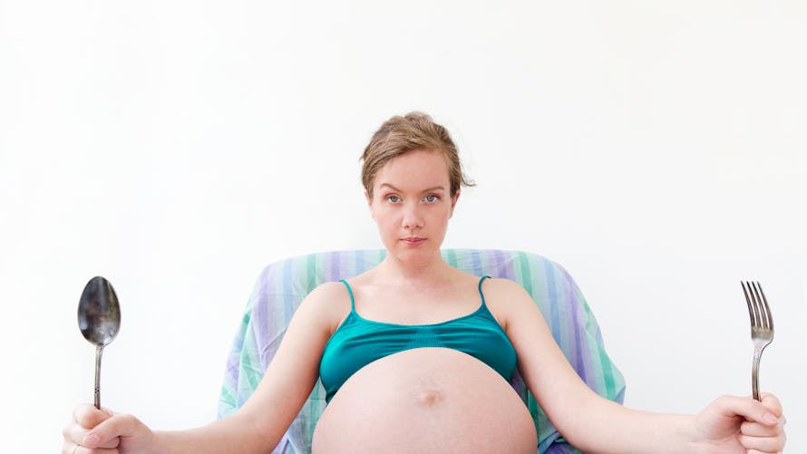 Les femmes enceintes qui mangent trop ont tord