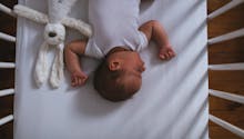 Les bébés dorment mieux quand ils font chambre à part