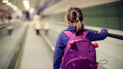 Les premiers trajets en bus, train, métro ou avion de votre enfant