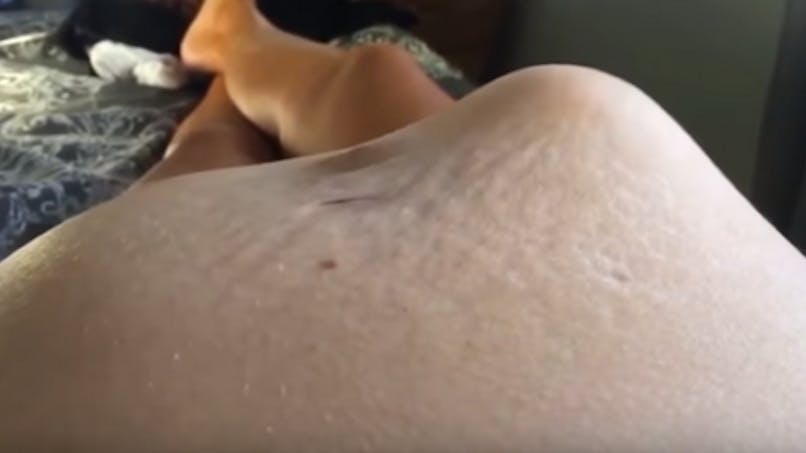 Insolite Un Bebe Deforme Le Ventre De Sa Mere Avec Ses Coups Video Parents Fr Insolite Un Bebe Deforme Le Ventre De Sa Mere Avec Ses Coups Video Parents Fr