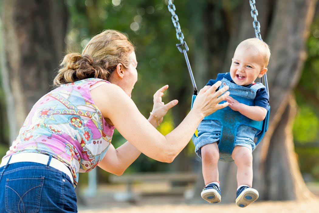 Les Progres De Votre Enfant De 1 A 2 Ans Parents Fr Les Progres De Votre Enfant De 1 A 2 Ans Parents Fr