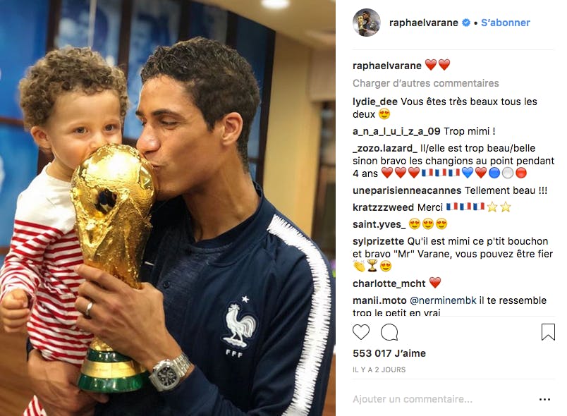 Raphael Varane et son petit garçon juste après la victoire