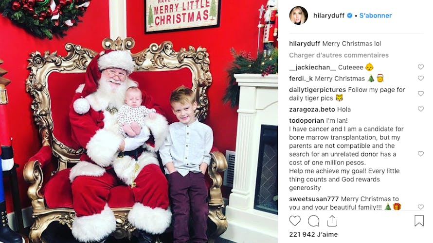 Hilary Duff aussi a invité un monsieur tout rouge sur sa photo de famille