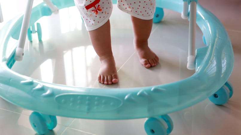 Trotteur Et Youpala Pour Bebe Quel Risque Parents Fr Trotteur Et Youpala Pour Bebe Quel Risque Parents Fr