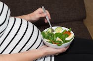 Diabétique, végétarienne, grossesse gémellaire : que manger enceinte ?