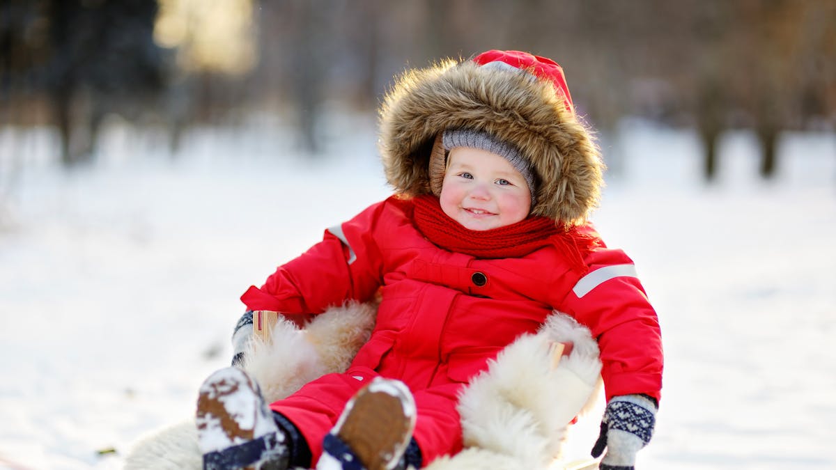 Bebe En Securite Au Ski Parents Fr Bebe En Securite Au Ski Parents Fr