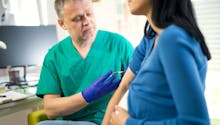 Vaccin contre la grippe et femme enceinte : ce que vous devez savoir