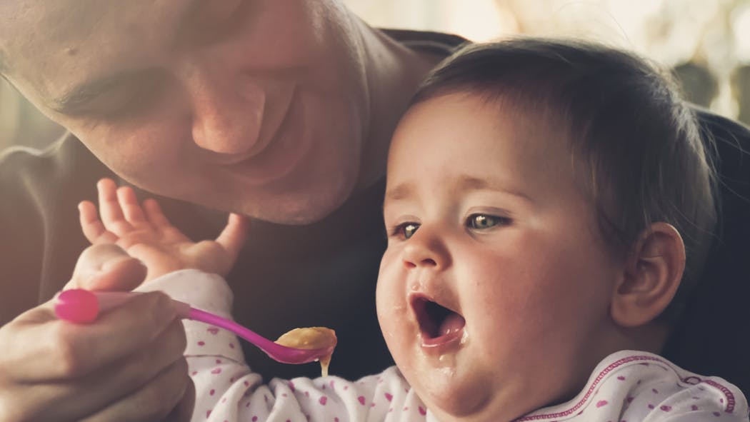 Diversification Alimentaire Des Bebes Entre 4 Et 6 Mois Parents Fr Diversification Alimentaire Des Bebes Entre 4 Et 6 Mois Parents Fr