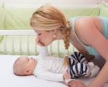 Bébé : pourquoi il vaut mieux éviter les bisous sur la bouche
