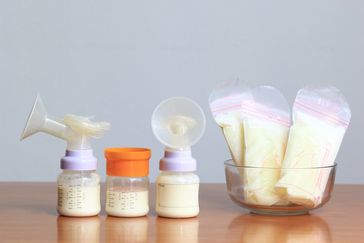 Comment bien conserver du lait maternel ?