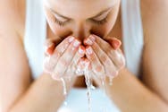 Hygiène : 5 parties du corps à ne pas laver chaque jour