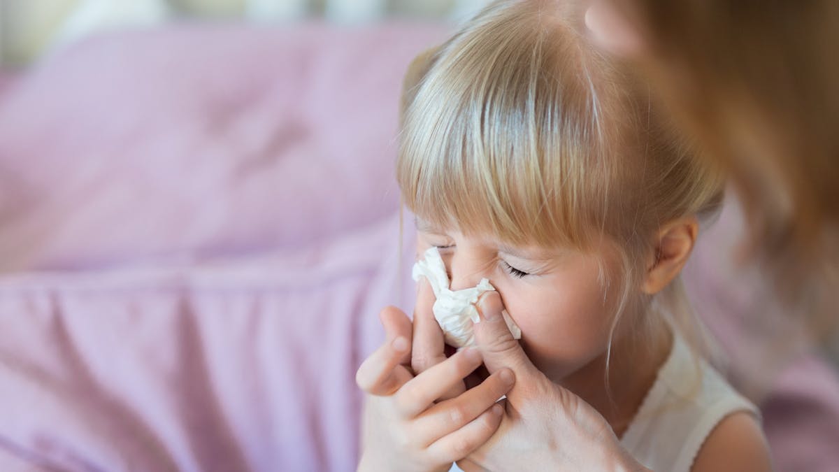 Bebe Saigne Du Nez Saigner Du Nez Chez Le Bebe Parents Fr Bebe Saigne Du Nez Saigner Du Nez Chez Le Bebe Parents Fr