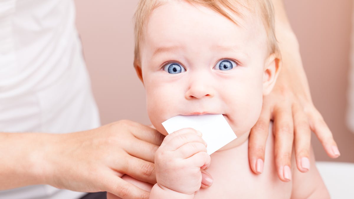 Torticolis Ne Le Laissez Pas S Installer Chez Votre Enfant Parents Fr Torticolis Ne Le Laissez Pas S Installer Chez Votre Enfant Parents Fr
