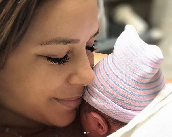 Eva Longoria A Tout Prevu Pour Que Son Bebe Et Son Chien S Entendent Bien Parents Fr