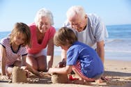 Grands-parents : un mode de garde régulier ou occasionnel pour deux tiers des enfants