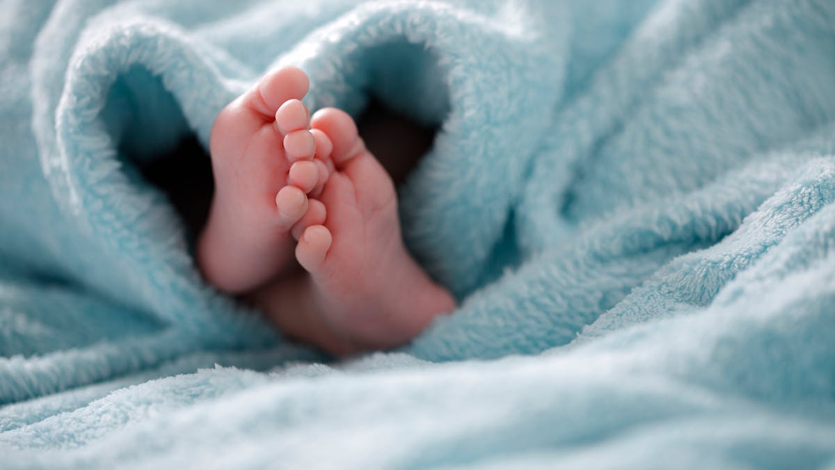 Un Bebe Ne D Un Don D Uterus Entre Sœurs Jumelles Parents Fr Un Bebe Ne D Un Don D Uterus Entre Sœurs Jumelles Parents Fr