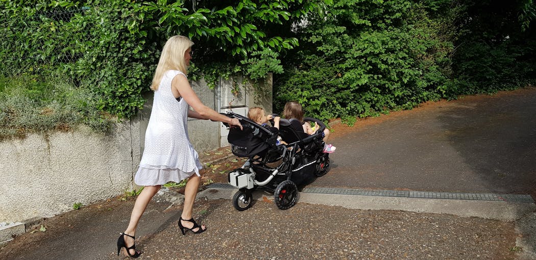 Kiddyboost Le Premier Systeme D Assistance Electrique Amovible Pour Poussette Parents Fr Kiddyboost Le Premier Systeme D Assistance Electrique Amovible Pour Poussette Parents Fr