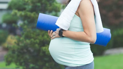 Faire du sport pendant la grossesse, oui mais à 3 conditions, selon cette blogueuse