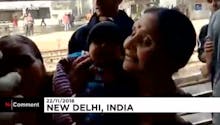 Miracle en Inde : un bébé passe sous un train, il s'en sort sain et sauf (vidéo)