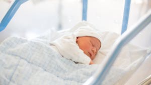 Première mondiale : un bébé naît d’un utérus issu d’une donneuse décédée, le point