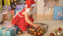 Noël : quels premiers jouets offrir à bébé ?