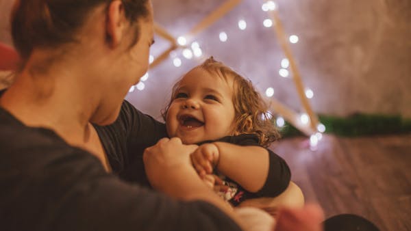 Nouvel An avec bébé : nos conseils pour s'amuser
