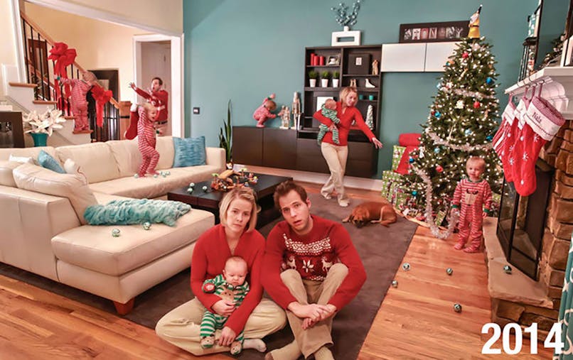 Un Papa Illustre Avec Humour A Quoi Ressemble Vraiment Un Noel Avec Des Enfants Photos Parents Fr Un Papa Illustre Avec Humour A Quoi Ressemble Vraiment Un Noel Avec Des Enfants Photos Parents Fr