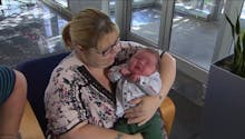 Une Américaine donne naissance à un bébé de 6,4 kg (vidéo)