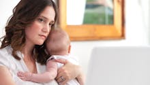 Congé maternité : une jeune maman supplie Marlène Schiappa d'en allonger la durée