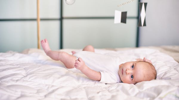 La méthode Montessori pour aménager la chambre de bébé