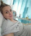 Enceinte, son bébé a été retiré de son utérus, opéré, puis replacé