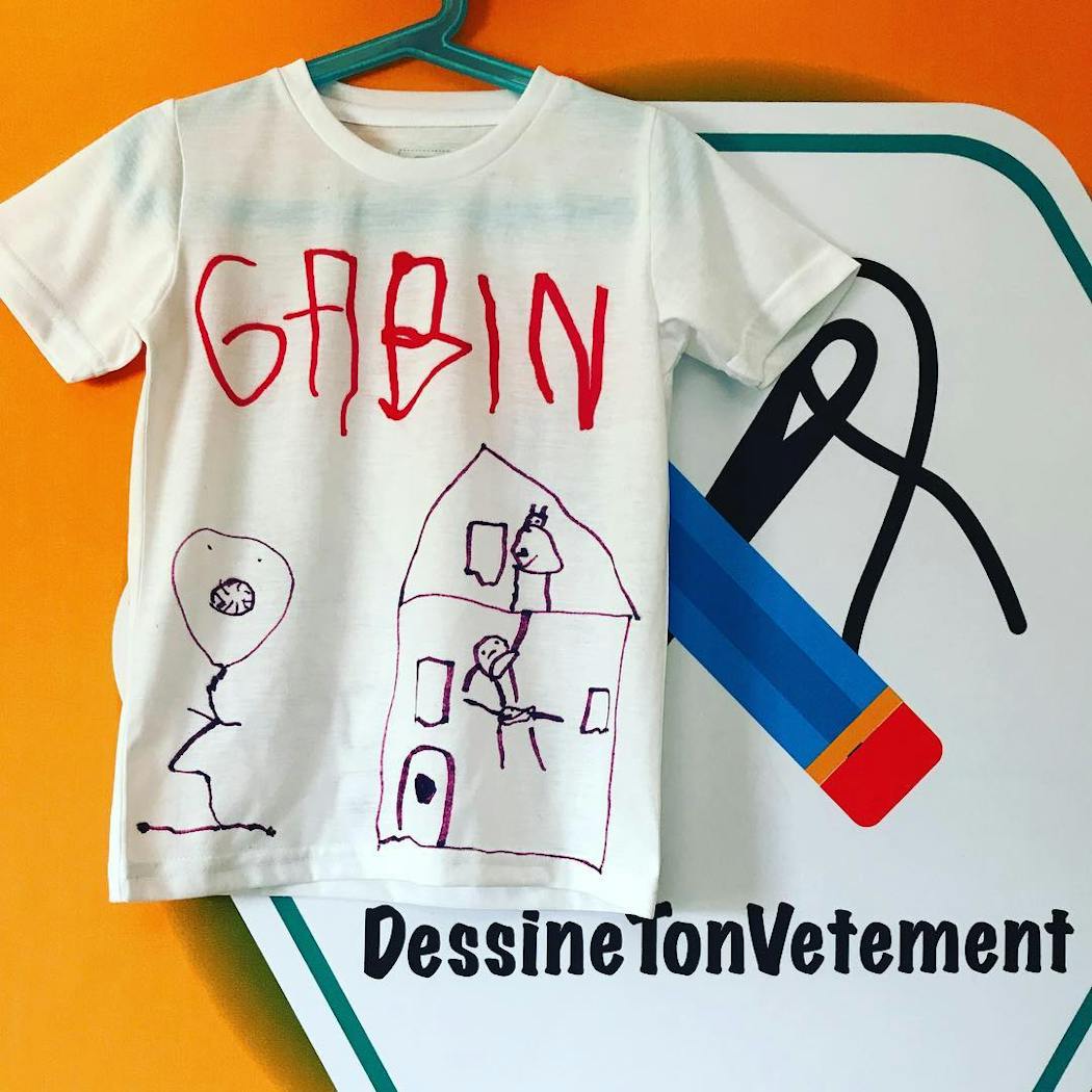 tee-shirt dessiné par un enfant