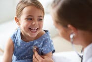 Examens médicaux obligatoires de l’enfant : le nouveau calendrier publié