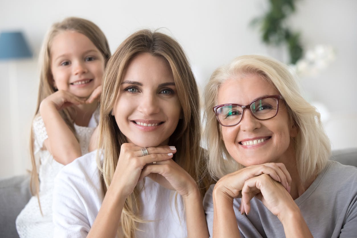 Femme de 30 ans datant plus jeune homme