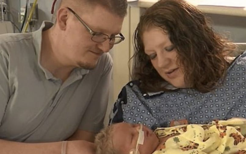 Elle Met Au Monde Un Bebe De 6 8 Kg Le Recit De Son Accouchement Eprouvant Parents Fr Elle Met Au Monde Un Bebe De 6 8 Kg Le Recit De Son Accouchement Eprouvant Parents Fr