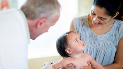 Nouveau calendrier vaccinal : près de 99 % des bébés ont reçu le vaccin hexavalent 