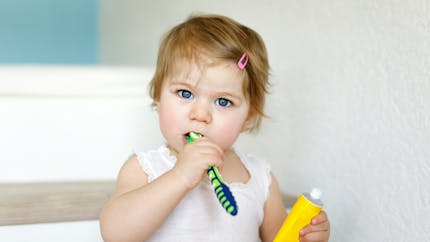 La moitié des dentifrices pour enfants contiendraient du dioxyde de titane